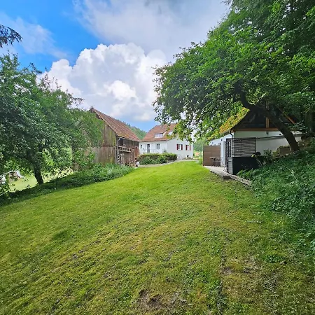 Tiny House Mit Eigener Sauna Am Waldrand In Der Fraenkischen Schweiz Casa de Férias