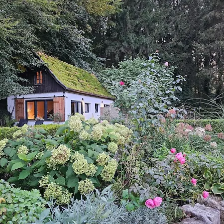 Tiny House Mit Eigener Sauna Am Waldrand In Der Fraenkischen Schweiz * Niederdorla