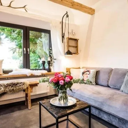 Tiny House Mit Eigener Sauna Am Waldrand In Der Fraenkischen Schweiz