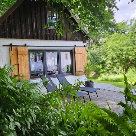 Tiny House Mit Eigener Sauna Am Waldrand In Der Fraenkischen Schweiz * Niederdorla