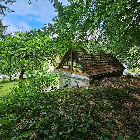 Tiny House Mit Eigener Sauna Am Waldrand In Der Fraenkischen Schweiz * Niederdorla