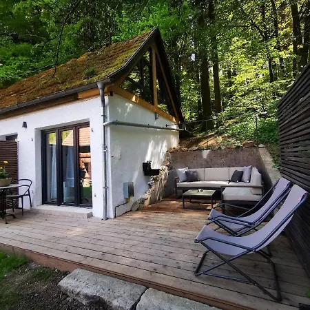 Tiny House Mit Eigener Sauna Am Waldrand In Der Fraenkischen Schweiz Casa de Férias