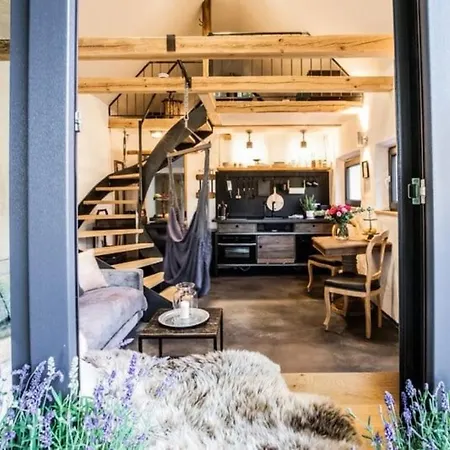 Casa de Férias Tiny House Mit Eigener Sauna Am Waldrand In Der Fraenkischen Schweiz