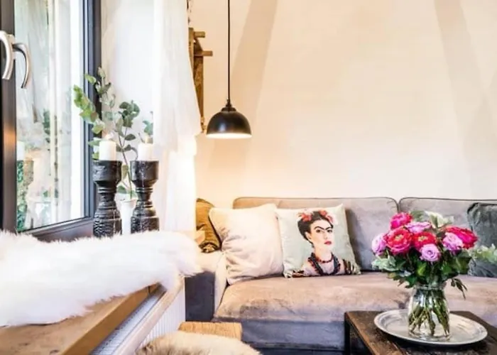 Tiny House Mit Eigener Sauna Am Waldrand In Der Fränkischen Schweiz Ferienhaus Niederdorla